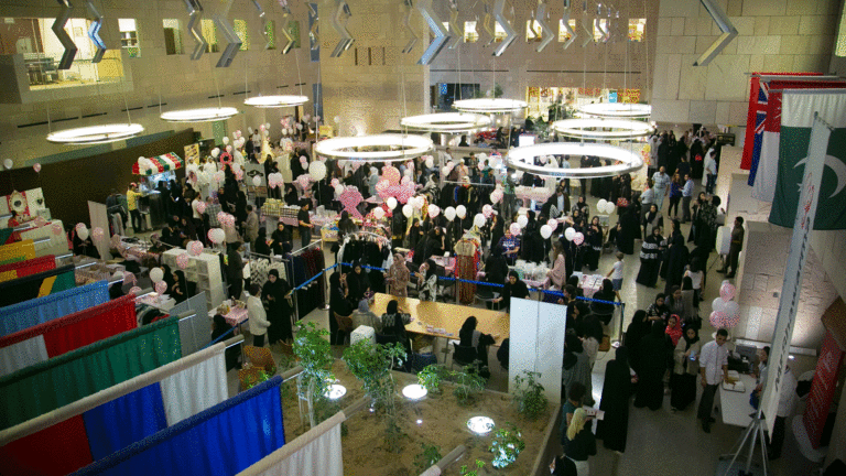 Georgetown womenâs club breast cancer awareness event