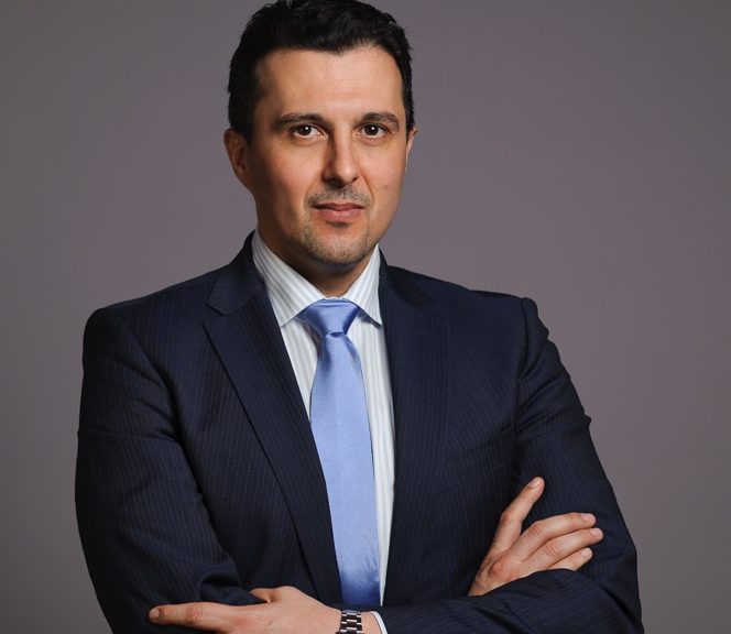Dr. Tarek Cherkaoui