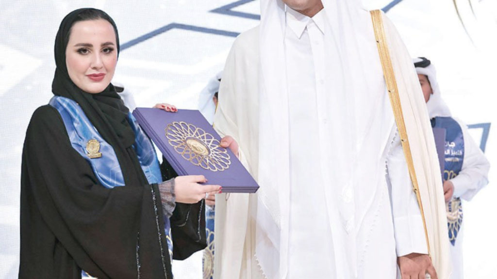 Dana Al-Anzy Receives Education Excellence Award from His Highness the Emir