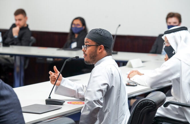 GU-Q Simulated Diplomatic Crisis Course Teaches Negotiation Skills Under Guidance of Seasoned Diplomats