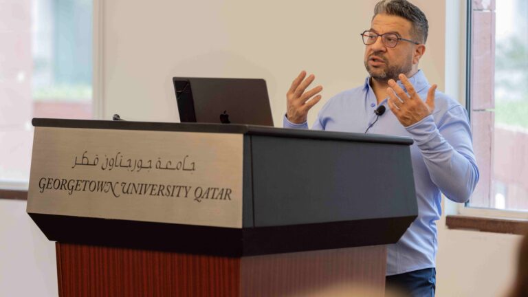د.  بسام حداد يعرض  رؤى جديدة حول الثورة السورية 2011 في لقاءات بجامعة جورجتاون في قطر 